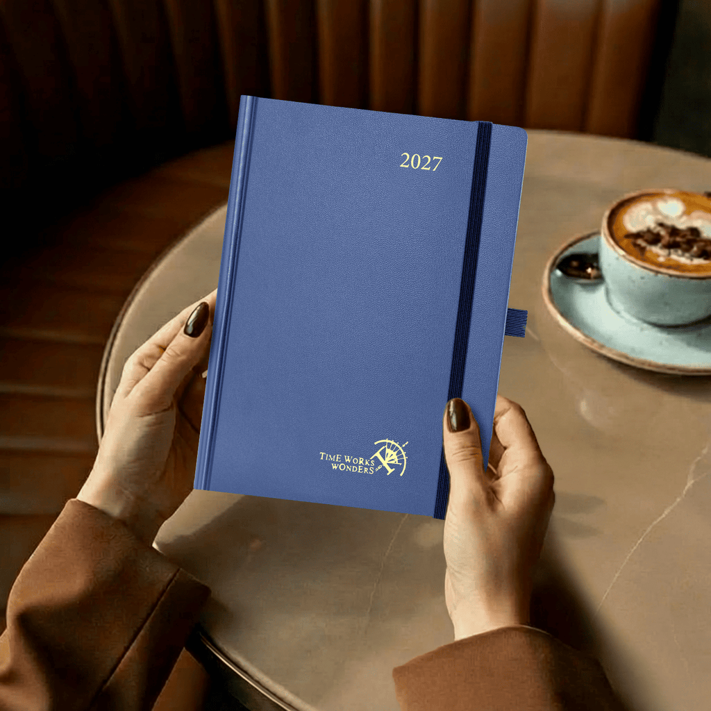 DE 21.8 cm × 16,4 cm 2027 Weekly Planner (January–December) Hardcover