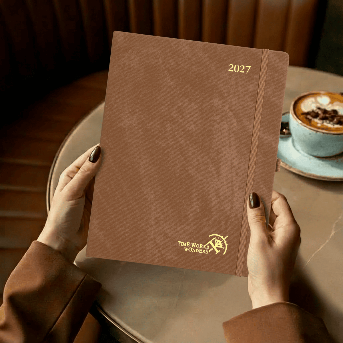 DE 21.2 cm × 25,9 cm Weekly 2027 Planner Week + Notes Layout Hardcover